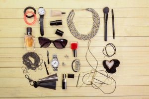 Fashion Aksesori Yang Sedang Viral Di Kalangan Gen Z