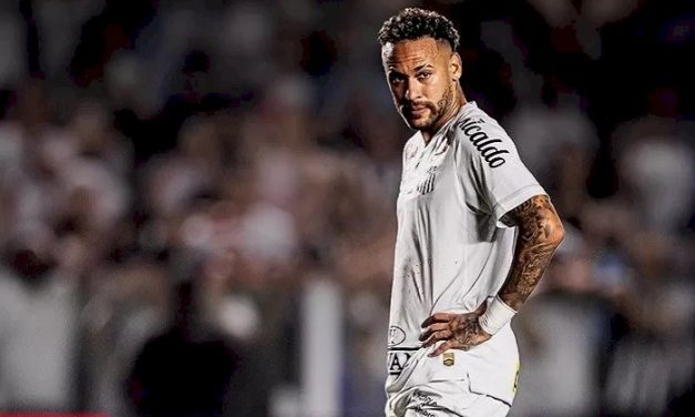 Neymar Pertimbangkan Pensiun Di Akhir Tahun Ini