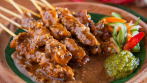Sate Kere Solo, Kuliner Legendaris Berbahan Tempe Gambus