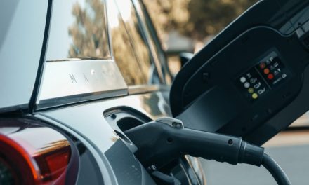 Tren Mobil Listrik Bergeser, Kendaraan Hybrid Kini Lebih Diminati