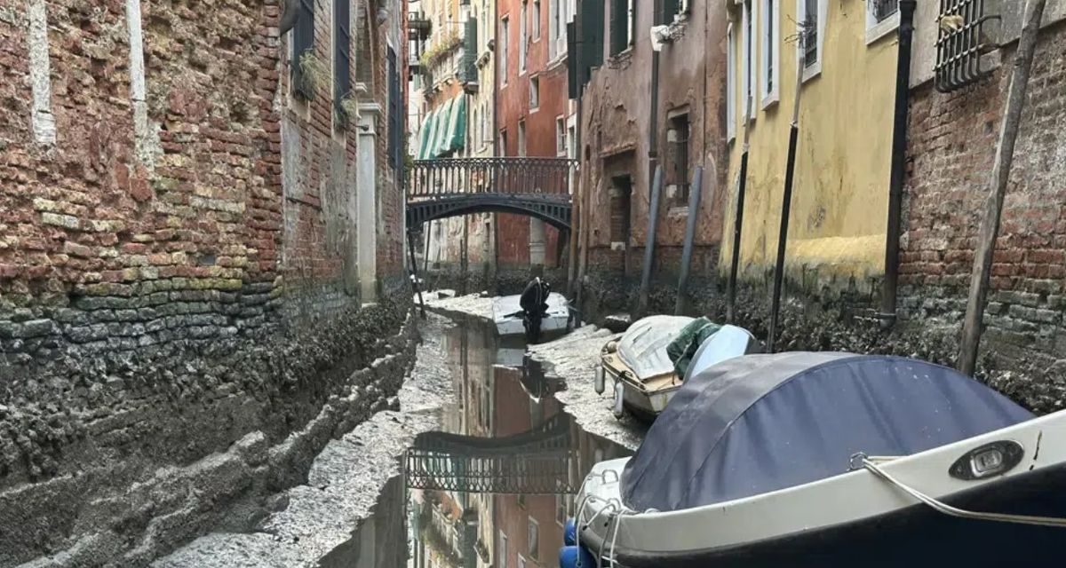 Pasang Surut Ekstrem Di Venesia Ungkap Dermaga Kuno Romawi