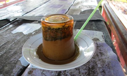Mengenal Kopi Khop, Kuliner Kopi Gelas Terbalik Khas Aceh