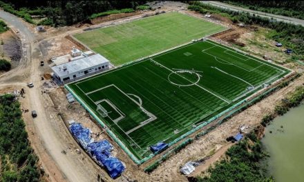 Erick Thohir Tinjau Lapangan Latihan Training Center PSSI (IKN)