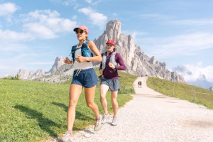 Hiking hingga Trail Run: Active Travel Jadi Tren Liburan Baru