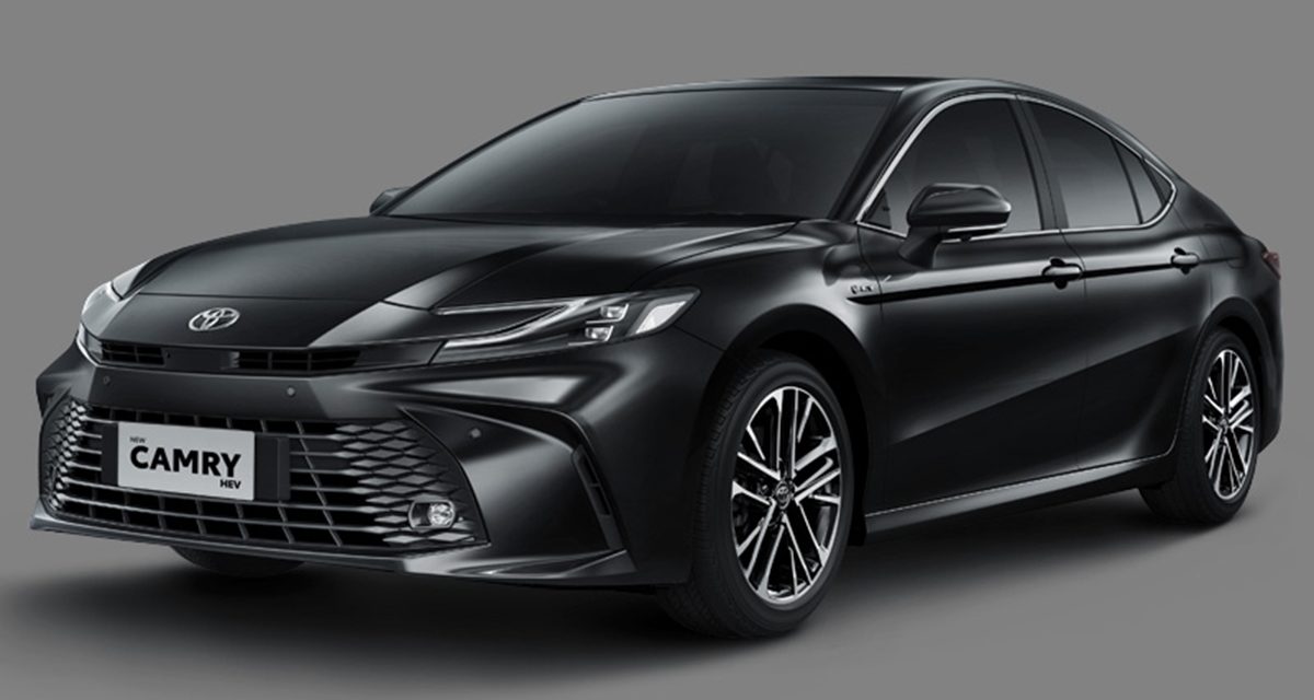 Toyota Camry Hybrid Terbaru: Tampil Ala Prius Dan Elektrifikasi