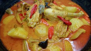 Gulai Ayam Kampung Mukomuko: Paduan Cabai Dan Asam Kandis